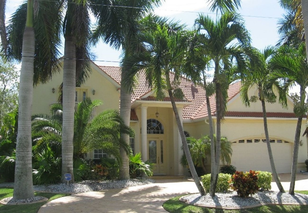 Villa in Cape Coral - 123Cape - Villa Casa Royale