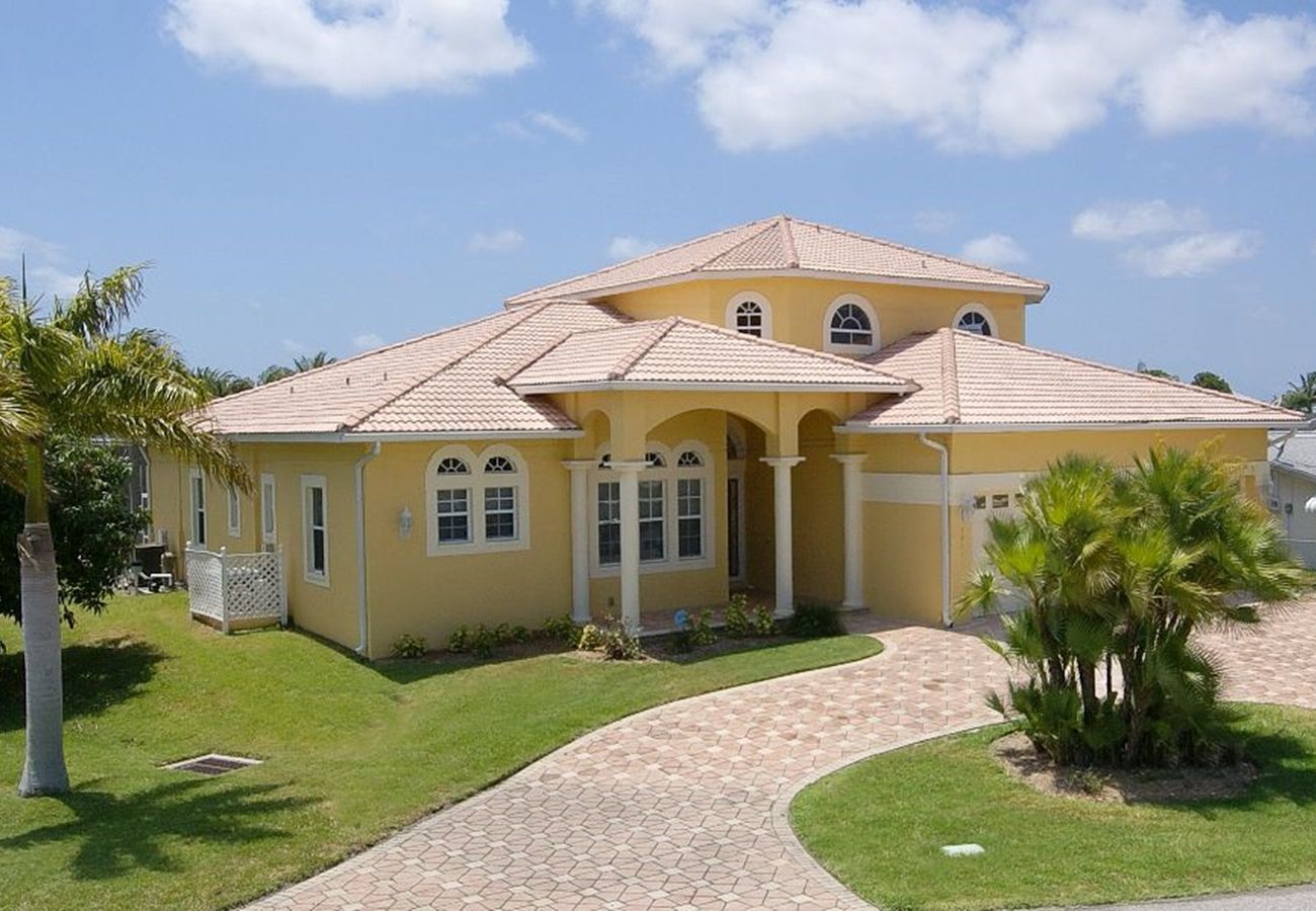 Villa in Cape Coral - 123Cape - Villa Bimini