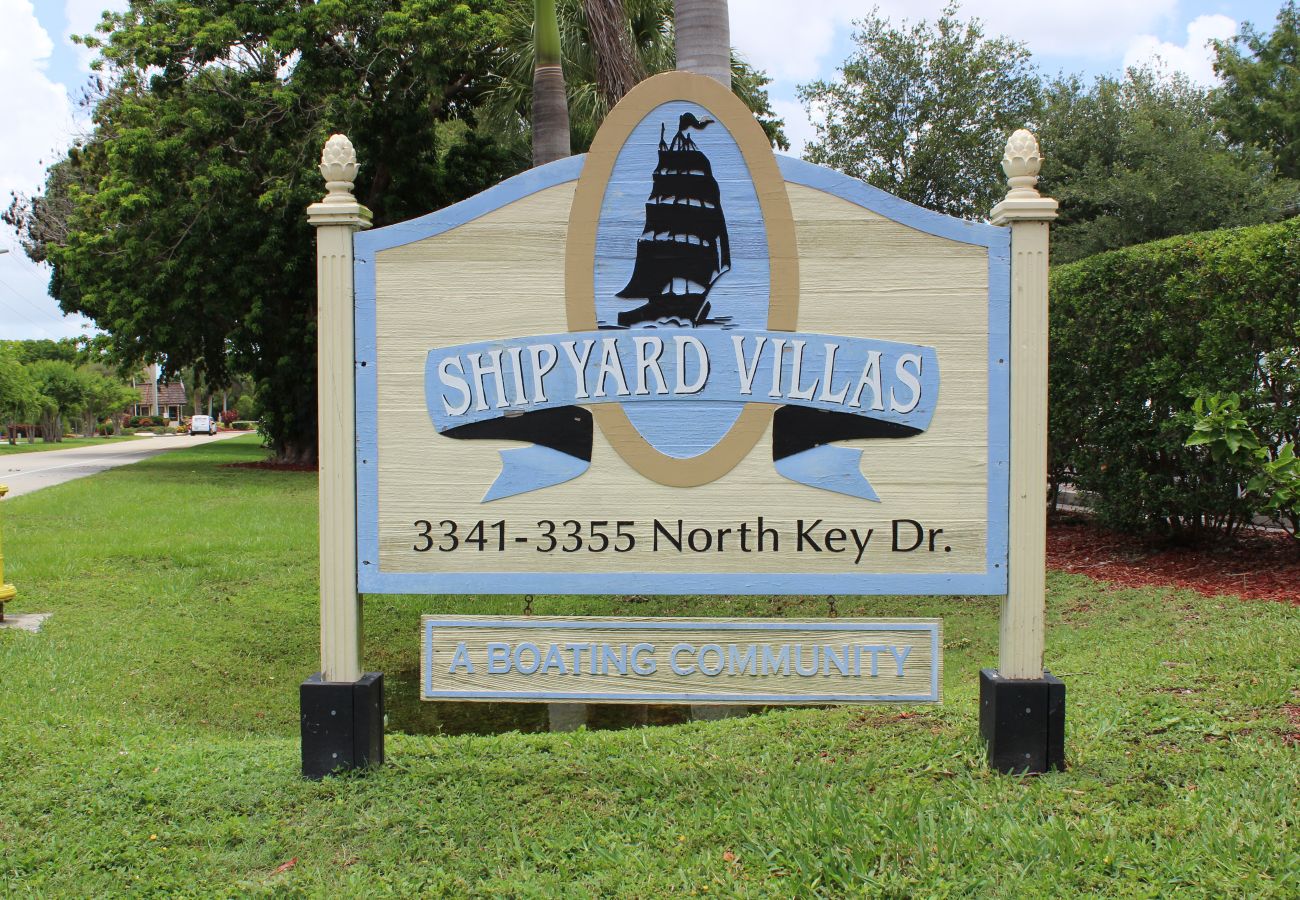 Stadthaus in North Fort Myers - 123CAPE - VILLA SHIPYARD
